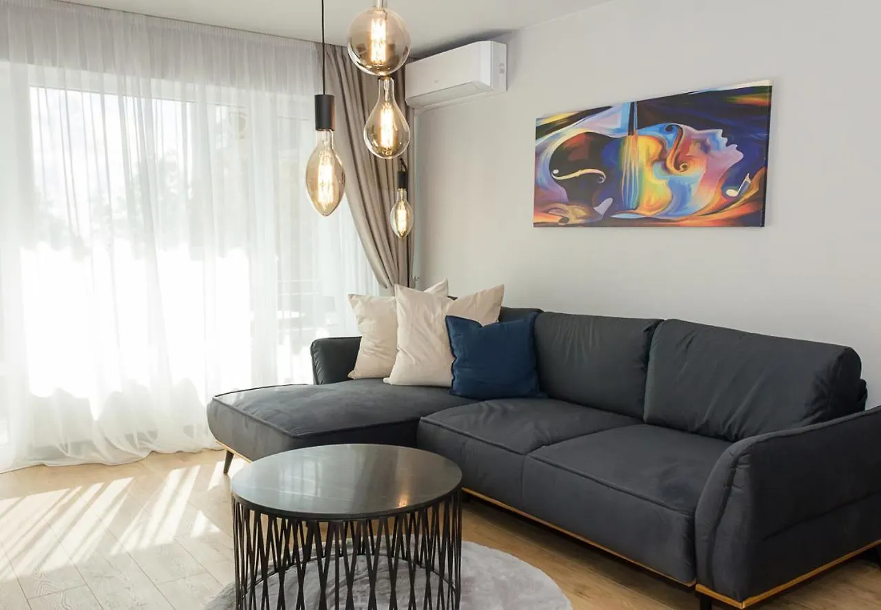 Apartment 1Bd Sea Garden Retreat With Dedicated Workspace By Flat Mаnager Varna
